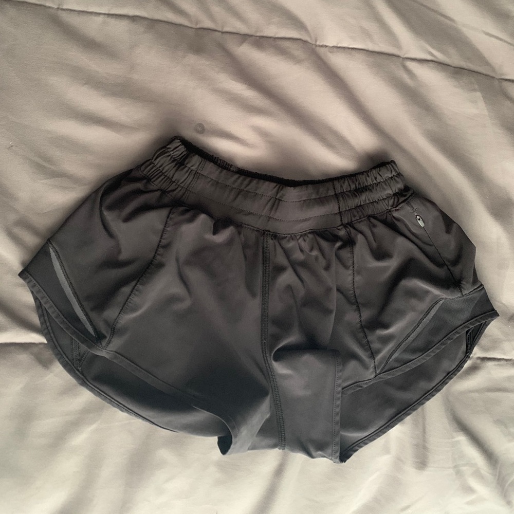 Lulu shorts. Hotty totty 2.5”